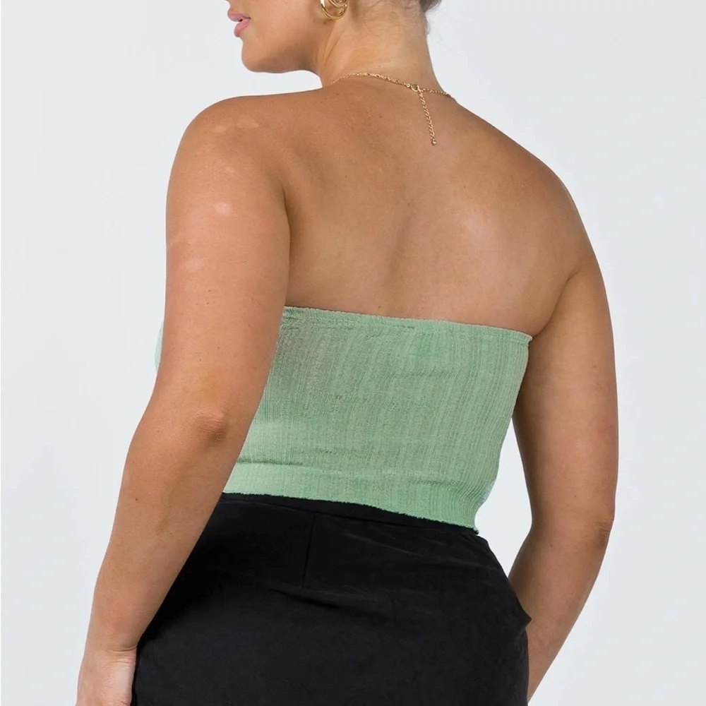 Princess Polly Mani top green size 4